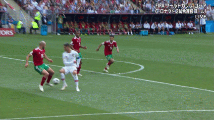 クリロナW杯モロッコ戦ダイブ疑惑.gif