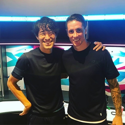 トーレスと金崎.jpg