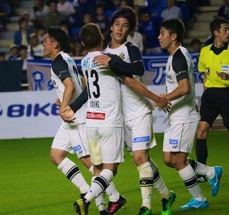 江坂2019第18節ゴール.jpg