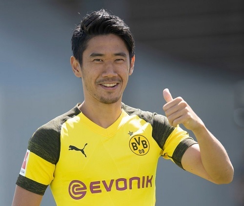 香川2018ドル練習サムズアップ.jpg