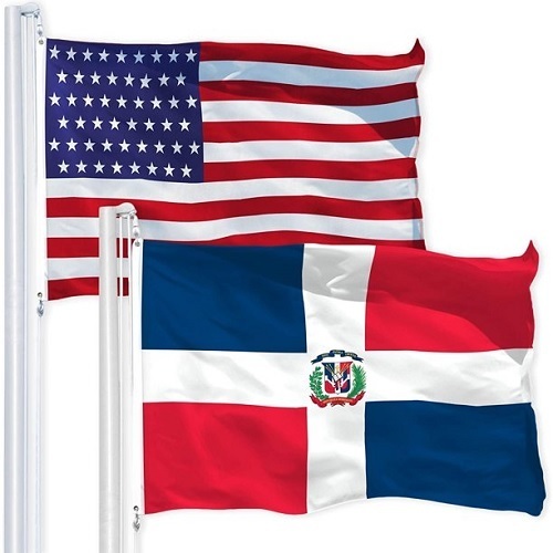 アメリカとドミニカ国旗.jpg