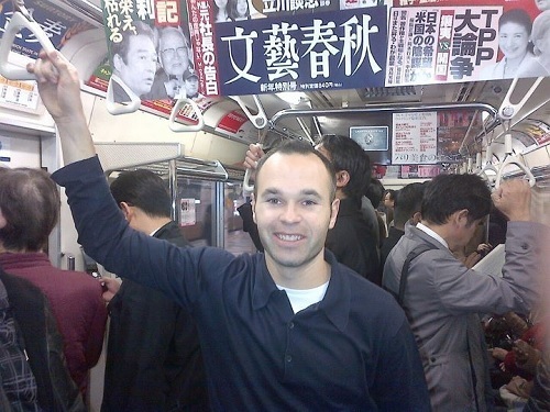 イニエスタ地下鉄.jpg