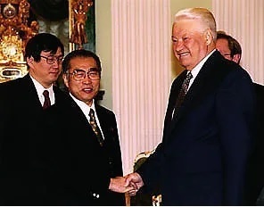 エリツィンと小渕氏.jpg