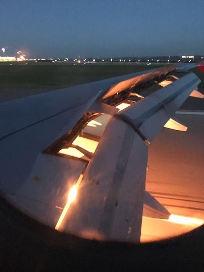 サウジ代表ロシア飛行機02.jpg