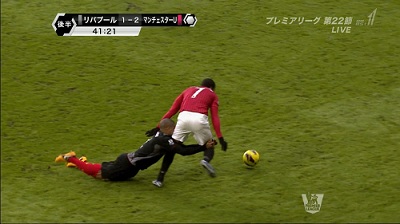 バレンシア2013第22節タックル.jpg
