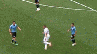 ムバッペダイブ.gif