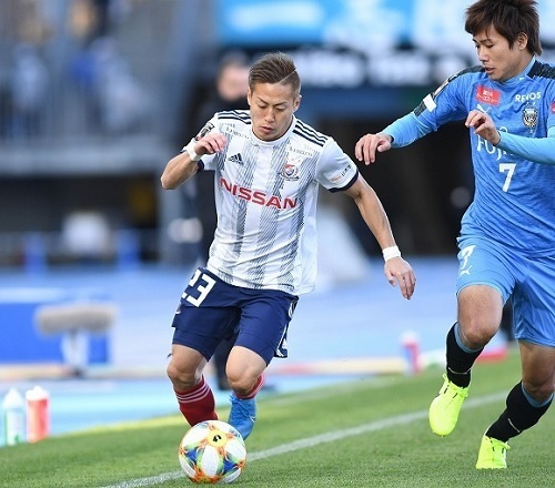 仲川2019第32節ドリブル.jpg