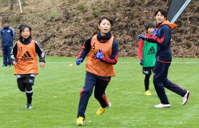 内田鮫島サッカー教室2012-01.jpg