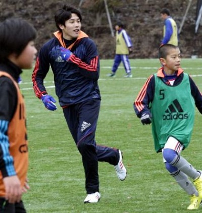 内田鮫島サッカー教室2012-02.jpg