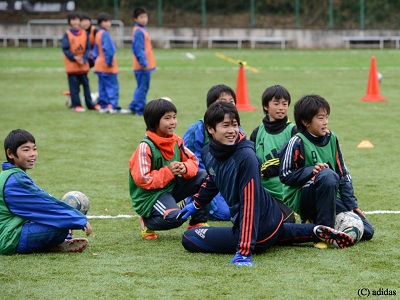 内田鮫島サッカー教室2012-03.jpg