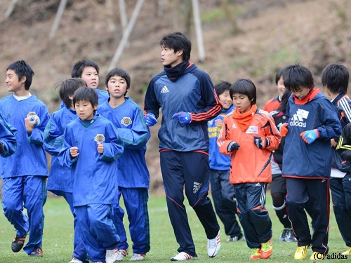 内田鮫島サッカー教室2012-04.jpg
