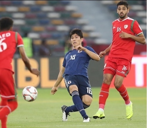 冨安2019アジア杯パス.jpg