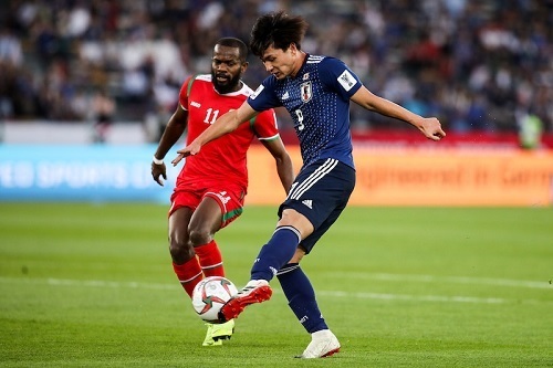 南野2019アジア杯オマーン戦シュート.jpg