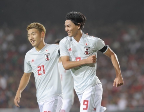 南野2019タジキスタン戦ゴール.jpg