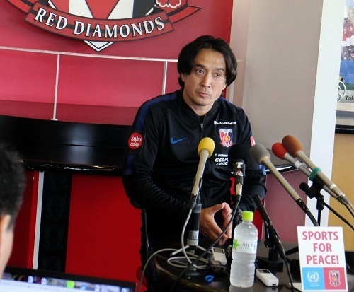 大槻監督2019再就任01-01.jpg