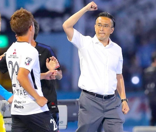 大槻監督2019第14節04.jpg