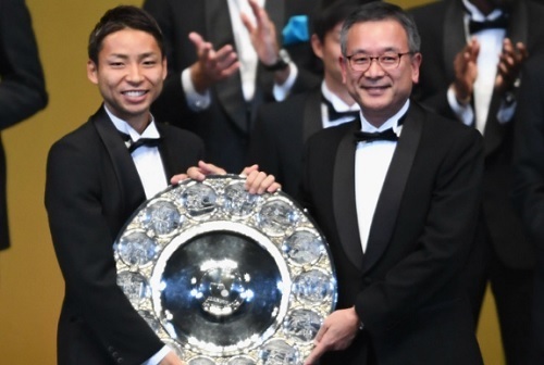 小林悠年間MVP.jpg