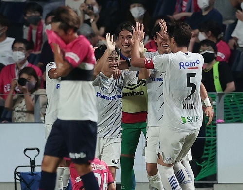 山見21-22ルヴァン杯準々決勝第1戦ゴール.jpg