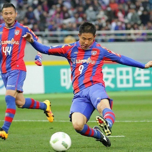 平山相太シュート.jpg