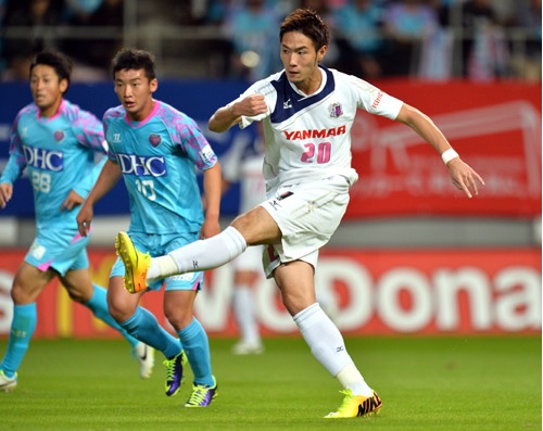 杉本健勇シュート.jpg