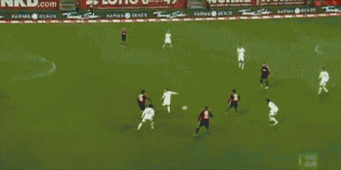 清武2014第18節アシスト.gif
