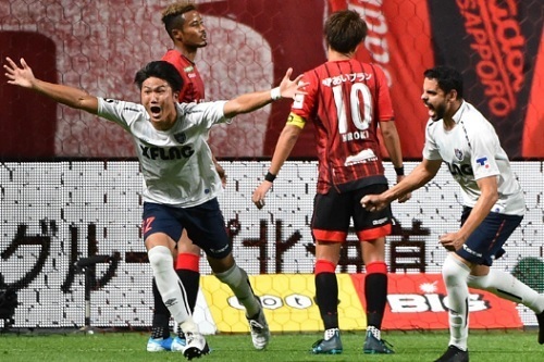 渡辺剛2019第24節ゴール.jpg