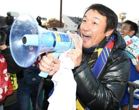 片野坂監督2018最終節挨拶.jpg