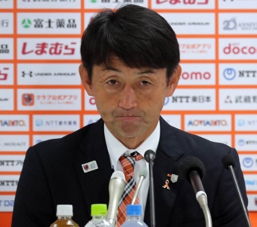 石井監督2018PO後記者会見.jpg