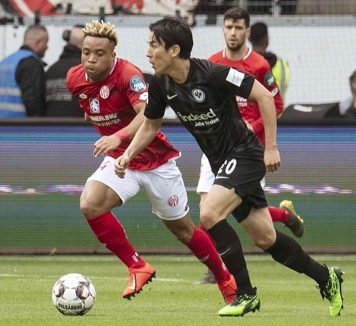 長谷部2019第33節.jpg