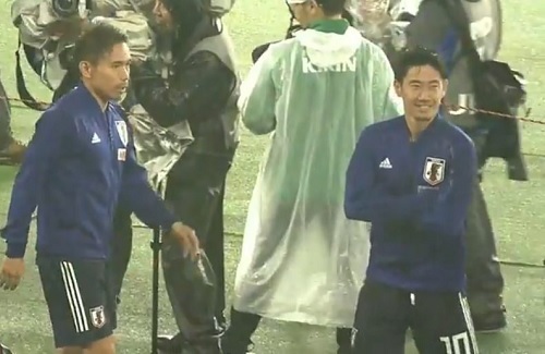 香川ガーナ戦試合後.jpg