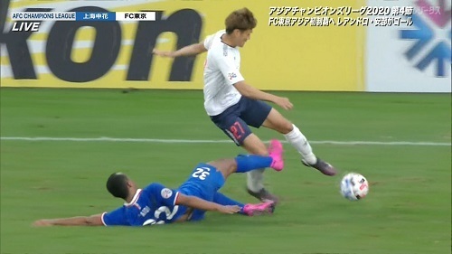 FC東京2020ACL第4節上海申花ラフプレー02.jpg