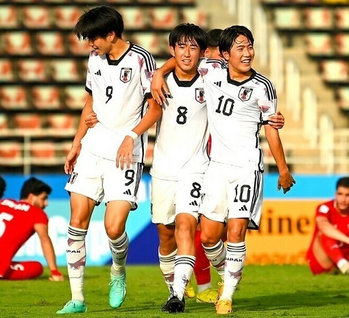U17日本代表2023イラン戦勝利.jpg